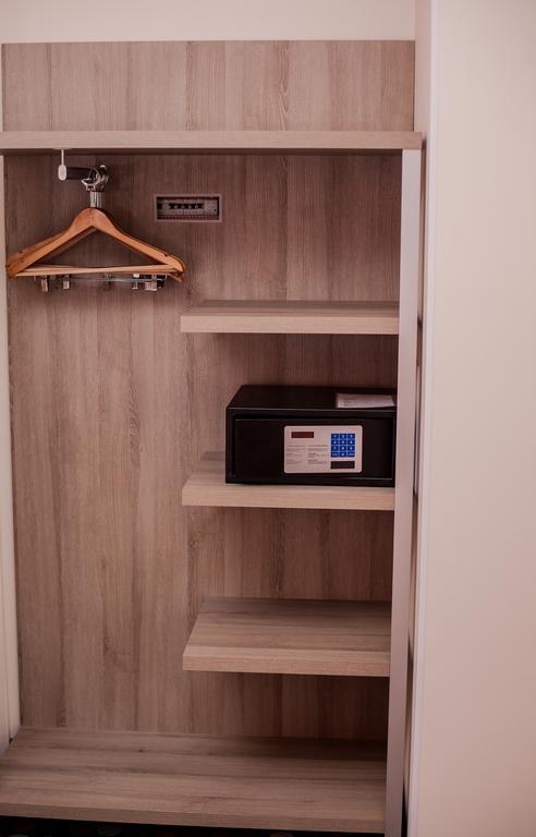 Hotel Optima Rivne Zewnętrze zdjęcie