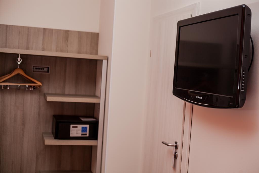 Hotel Optima Rivne Zewnętrze zdjęcie