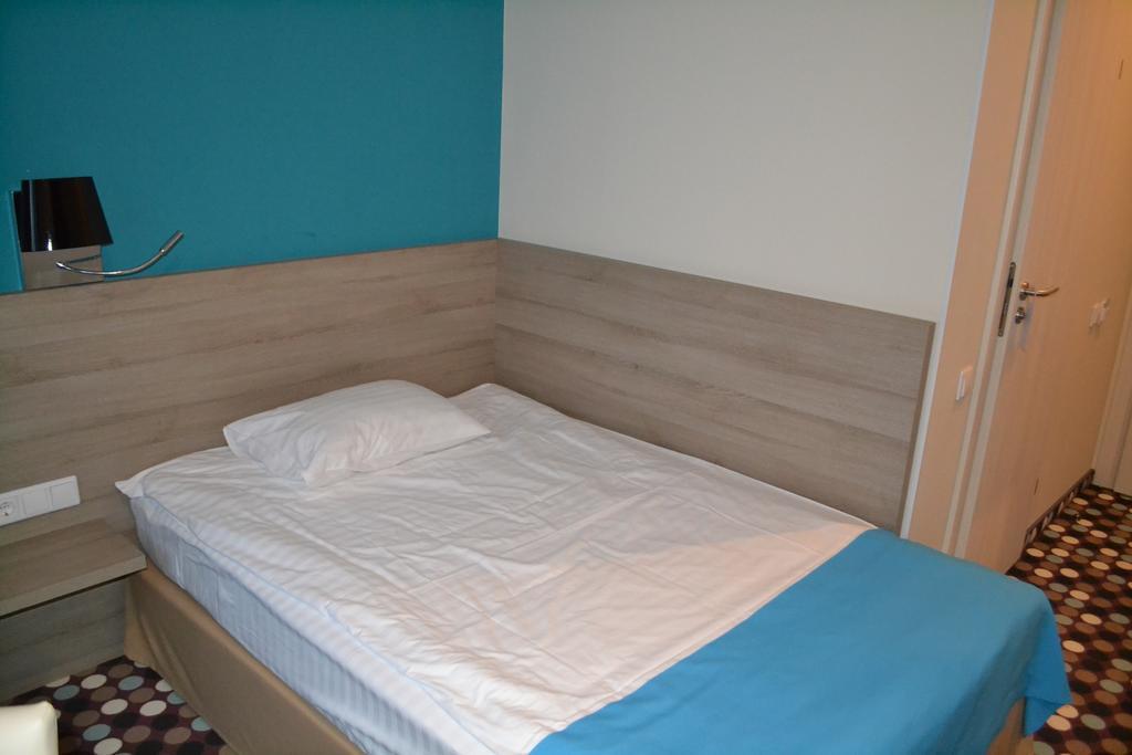 Hotel Optima Rivne Zewnętrze zdjęcie