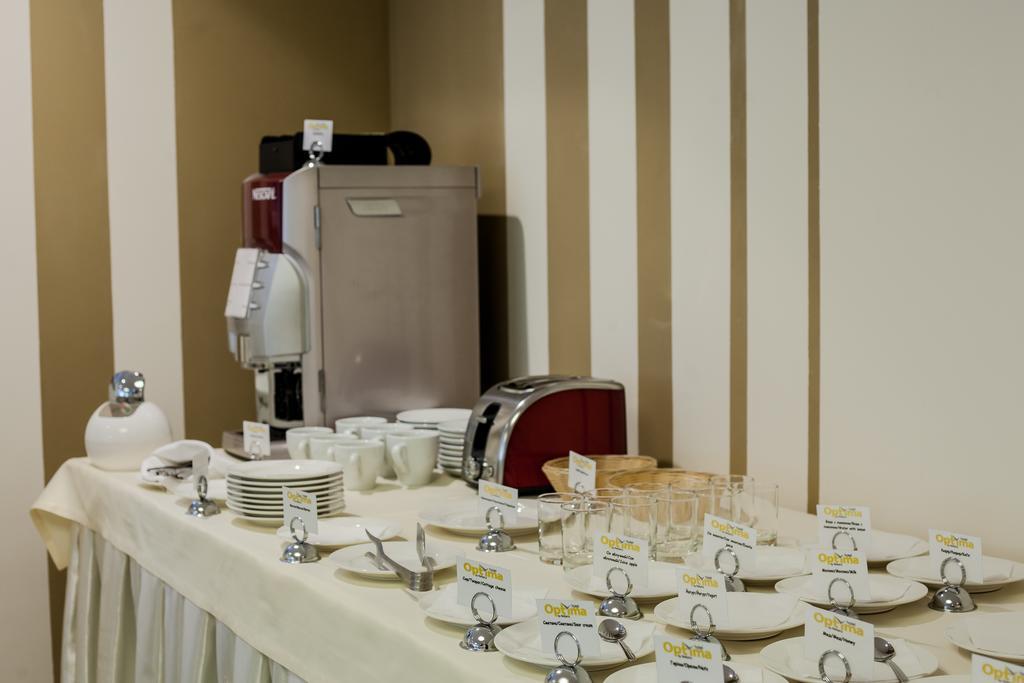Hotel Optima Rivne Zewnętrze zdjęcie